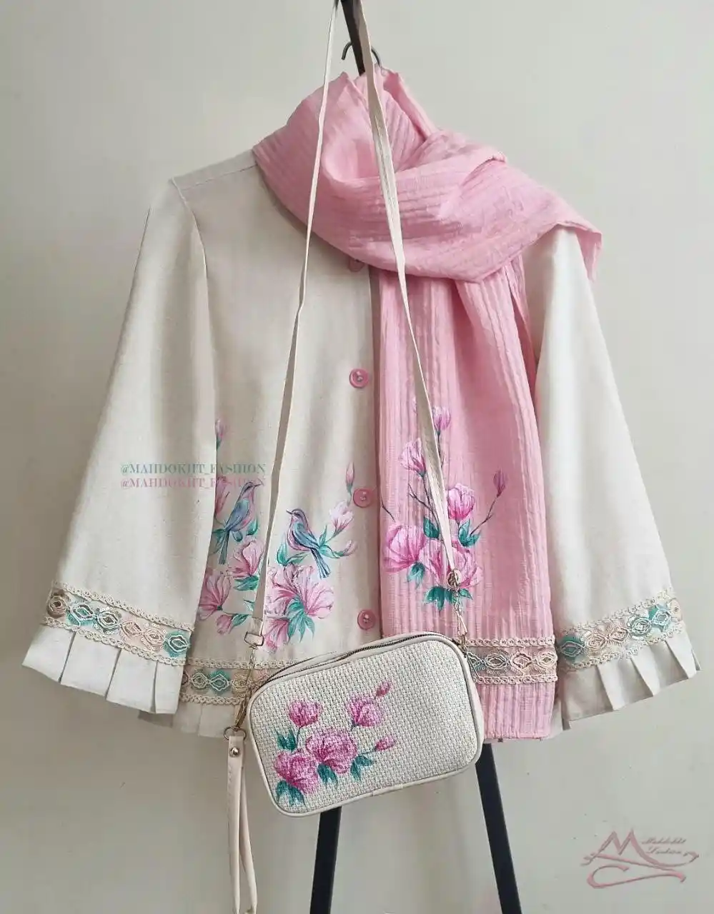 رنگ مانتو سال ۱۴۰۵ چه رنگی است